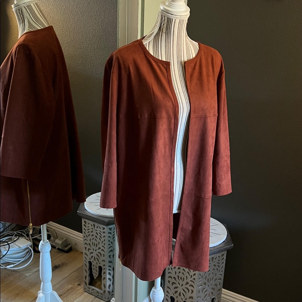 🛑 1 hour sale. NWT. Chico's, size L (Chico’s 2), Rich Rust Cape Jacket/duster